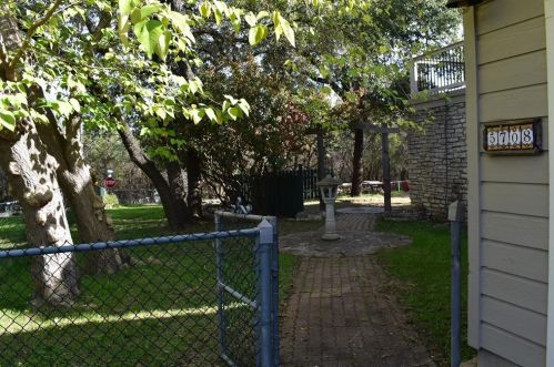 5708 Beacon Dr, Austin TX 78734-1417 exterior
