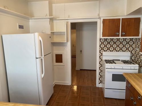 4247 Roosevelt Dr, Milwaukee, WI 53216-3057