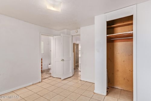 834 Lee St, Tucson AZ 85719-3932 exterior