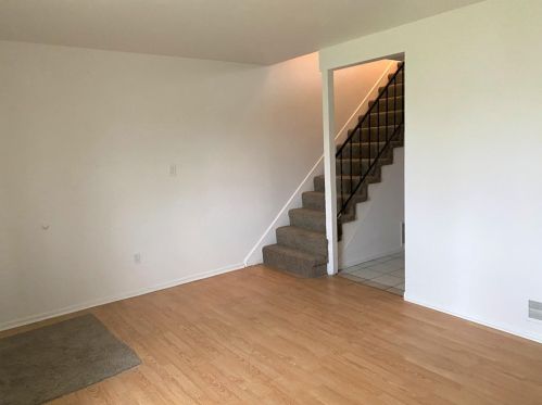 7542 Whitcomb St, Gary IN 46404-2618 exterior