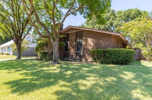 1217 Doncaster St, Irving, TX 75062-7406