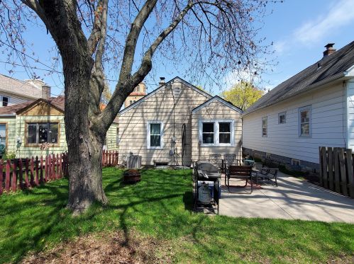 7519 Wright St, Milwaukee WI 53213-1138 exterior