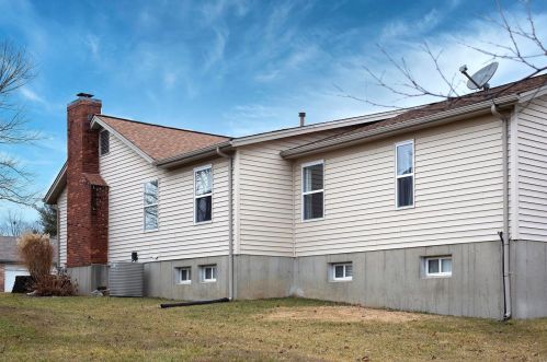 4836 Daltrey Ct, Saint Louis MO 63129-1656 exterior