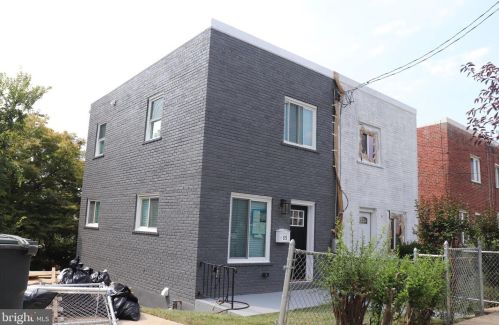 89 58th St, Washington, DC 20019-6543