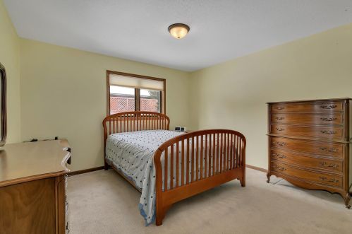 302 10 St, Sartell MN 56377-1170 exterior