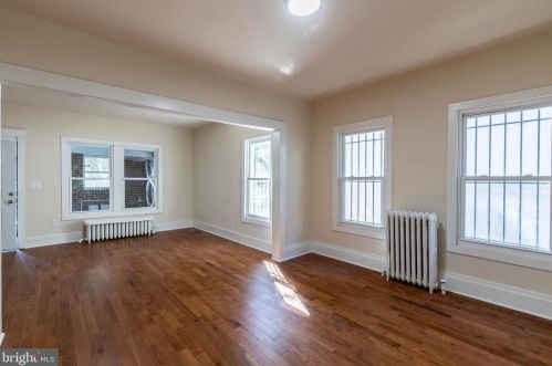 1611 25th St, Washington DC 20020-5361 exterior