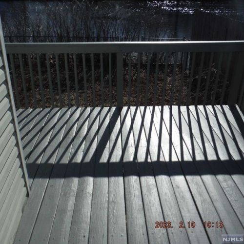 19 Cres Ave, Paterson NJ 07512-2305 exterior