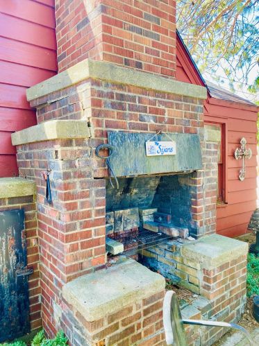 2751 Shr Dr, Milwaukee WI 53207-3007 exterior