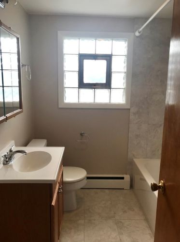 6139 Melrose St, Chicago IL 60618-5907 exterior