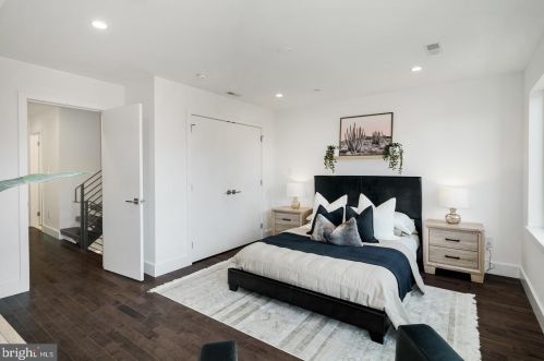 1352 19 St, Philadelphia PA 19146-4665 exterior