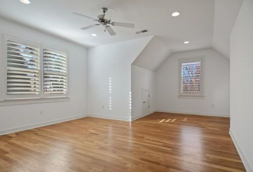 3896 Flowerland Dr, Atlanta GA exterior