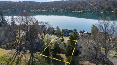 501 Shore Trl, Sparta NJ  07871-1247 exterior