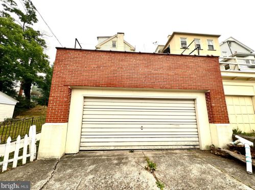 1318 Howard Ave, Primrose PA 17901-3418 exterior