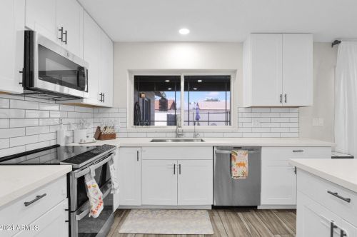 1308 Shawnee Dr, Chandler AZ 85224-2309 exterior