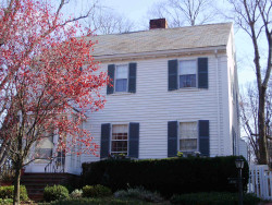 136 Grasmere St, Newton, MA 02458-2235