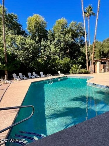 3004 46 St, Phoenix AZ 85008-2436 exterior