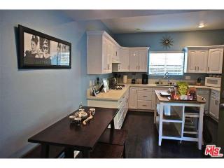 6561 Franklin Ave, Los Angeles CA  90028-4918 exterior