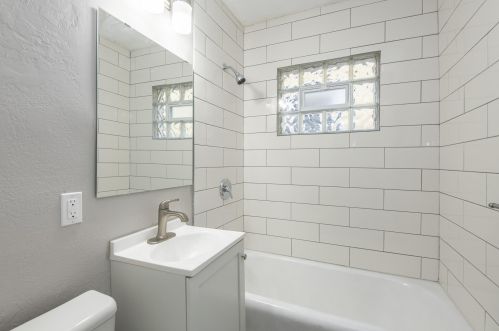 5308 38th St, Milwaukee WI  53209-4737 exterior