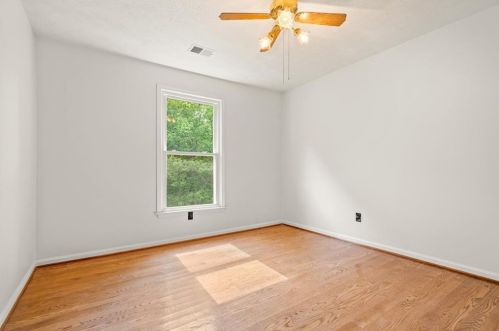 4827 Glenwhite Dr, Duluth GA  30096-4499 exterior