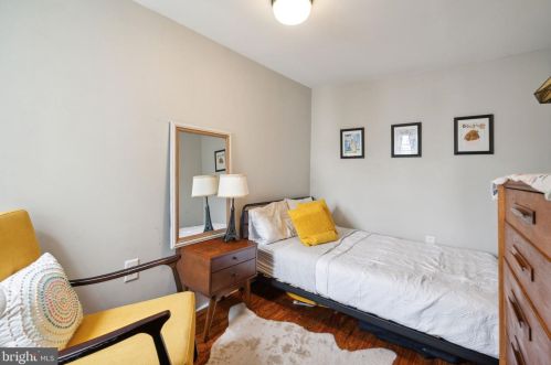 828 Judson St, Philadelphia PA  19130-1922 exterior