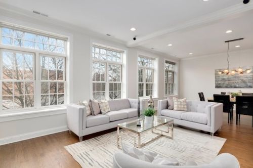 5486 Woodlawn Ave, Chicago, IL 60615