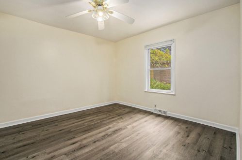 2424 Wood St, Meskegon MI 49444-1647 exterior