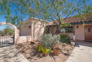 3024 Calle Castellon, Tucson AZ  85745-9685 exterior
