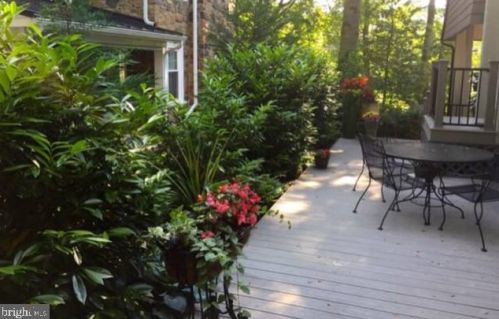 398 Lakeside Rd, Ardmore PA exterior