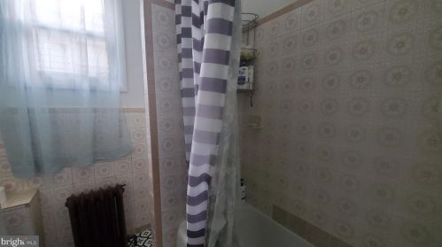 1518 6 St, Philadelphia PA 19147-6536 exterior