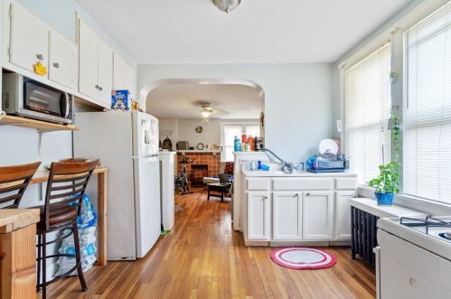 9 Carrick Ave, Pittsburgh PA  15210-4321 exterior