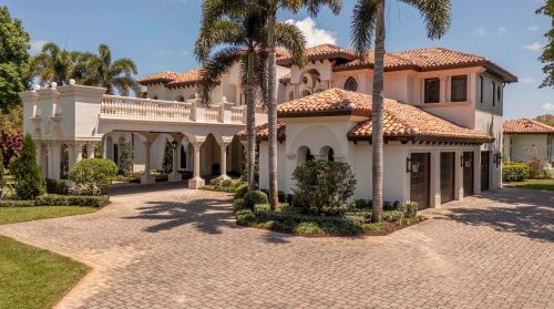 18350 Long Lake Dr, Boca Raton, FL 33496-1935