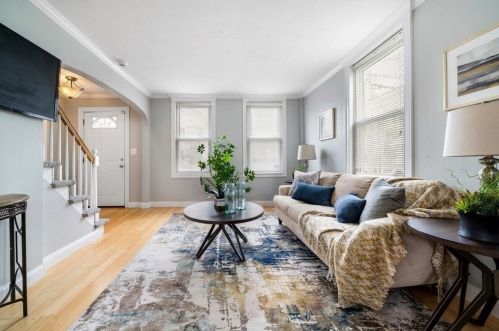 20 Un St, Taunton MA 02780-3313 exterior