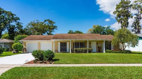 6712 Gtwy Dr, Tampa FL  exterior