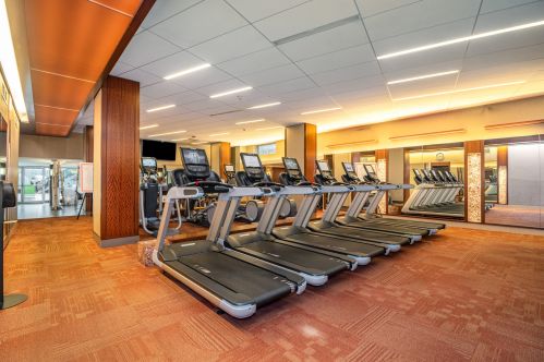 400 Randolph St, Chicago IL  60601-7313 exterior