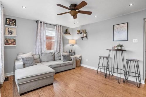 7837 Elm St, Pittsburgh PA 15234-1952 exterior