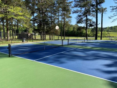 4706 Reed Rd, Gainesville GA 30507-8778 exterior