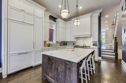 3619 Hermitage Ave, Chicago IL 60613-3506 exterior