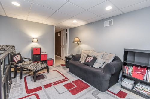 5640 Allerton Ave, Milwaukee WI 53221-2155 exterior