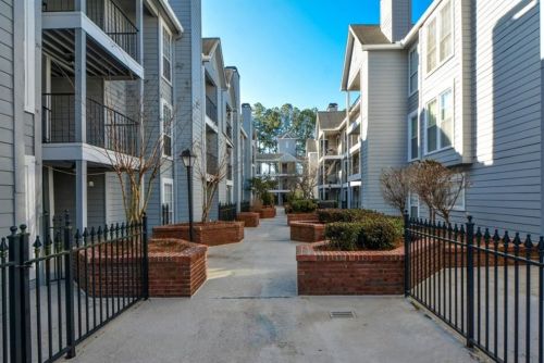 313 Granville Ct, Atlanta GA  30328-3434 exterior