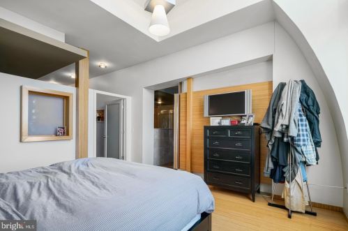 1313 11 St, Philadelphia PA 19147-5601 exterior