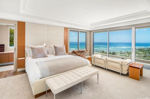 360 Puuikena Dr, Honolulu HI 96821-0025 exterior