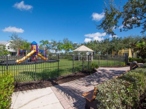 10280 Stephanie Way, Fort Pierce FL  34987-1962 exterior