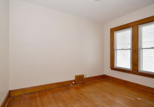 615 Saylor Ave, Elmhurst IL 60126-4305 exterior