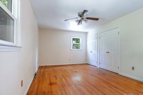 65 Covington Dr, Milford CT 06461-1805 exterior