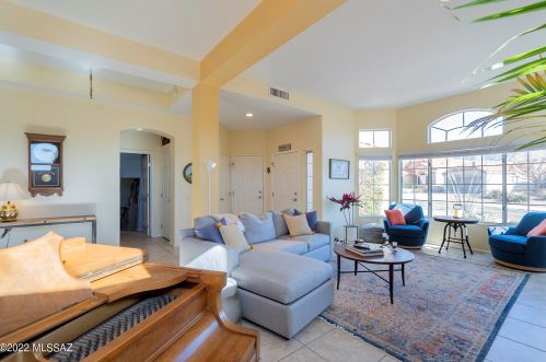 2261 Gerbera Way, Tucson AZ 85755-7167 exterior