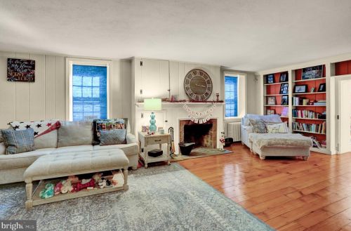 886 Vaughn Rd, Pottstown PA exterior