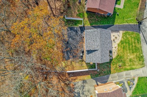 128 Paree Dr, Pittsburgh PA  15239-2424 exterior