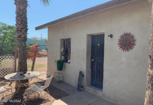 111 27th St, Tucson, AZ 85713-2834