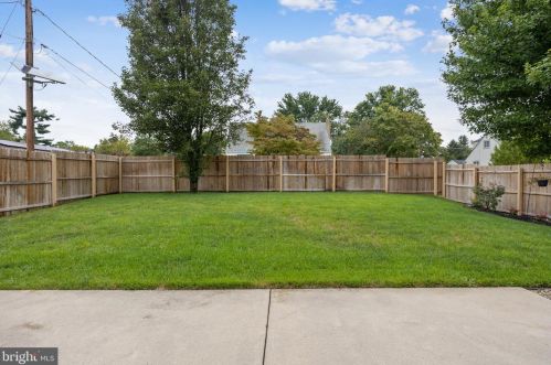 201 Empire Ave, Blenheim NJ 08012-4704 exterior