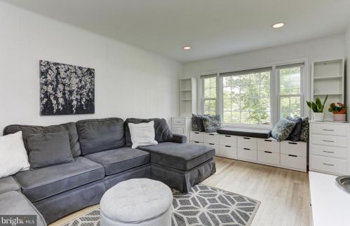 14408 Butternut Ct, Rockville MD exterior